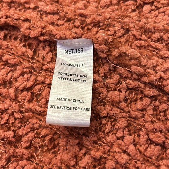 NWT women’s long sleeve cardigan with pockets. Size s/m but fits like a large - Picture 5 of 7